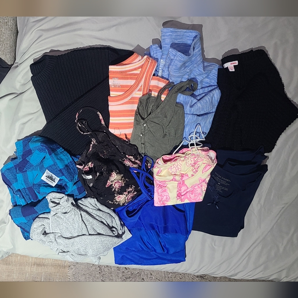 Women's Tops and Blouses Collection Bundle of 11 clothes - Multicolor Size M